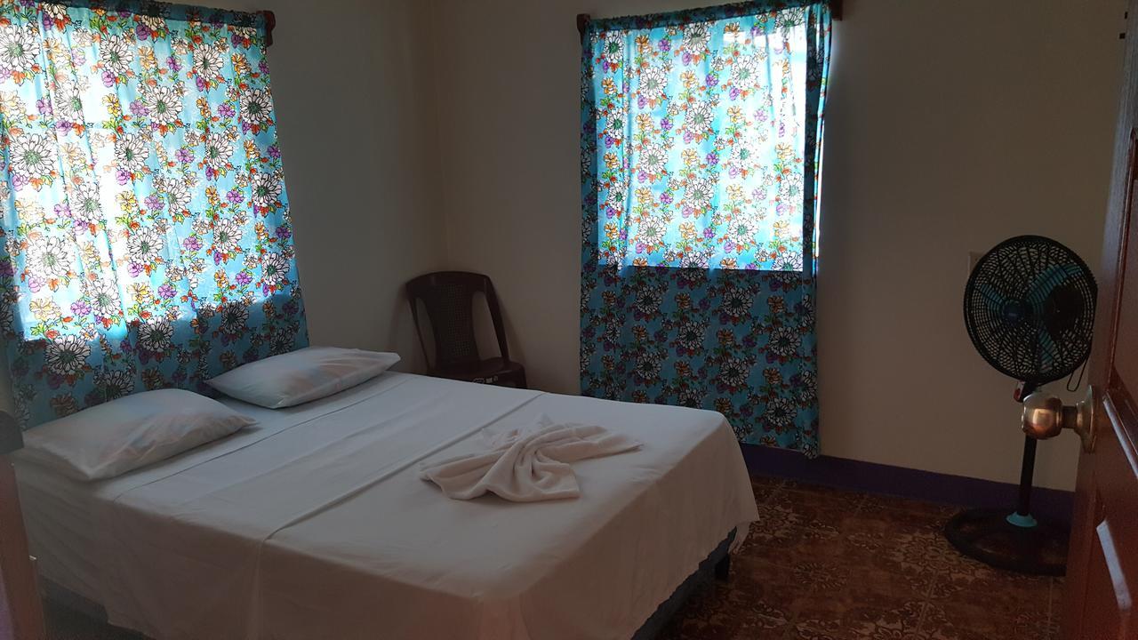 Sea View Hotel Остров Литъл Корн Екстериор снимка